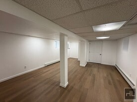 BAISLEY AVENUE, BRONX in Bronx, NY - Building Photo