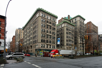 Astor in New York, NY - Foto de edificio - Building Photo