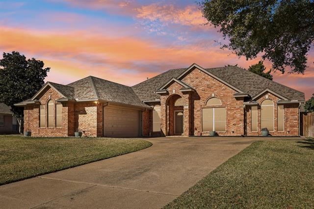 2615 Wild Ivy Trail in Mansfield, TX - Building Photo