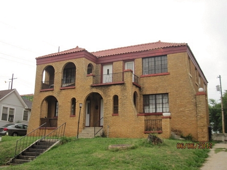 1009 NE 21st St in Oklahoma City, OK - Foto de edificio