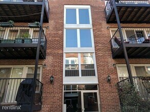 2624 W Catalpa Ave in Chicago, IL - Building Photo - Building Photo