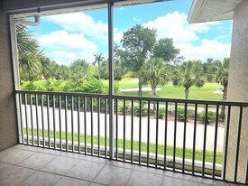 14201 Patty Berg Dr, Unit Apt 203 in Ft. Myers, FL - Building Photo