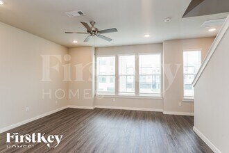 18616 Whimsic Aly in Shenandoah, TX - Building Photo - Building Photo