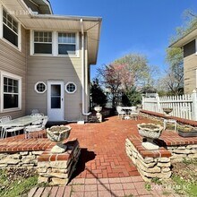 411 W 60th Terrace in Kansas City, MO - Building Photo - Building Photo