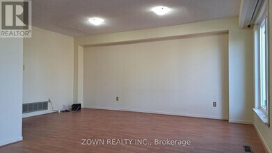 72 Norbert Rd in Brampton, ON - Building Photo - Building Photo