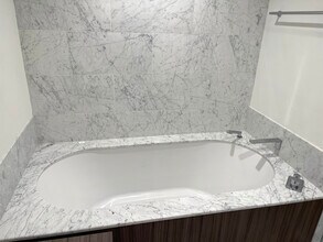 1000 Brickell Plz, Unit 3507 in Miami, FL - Building Photo - Building Photo