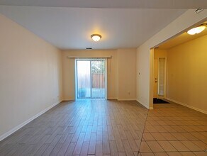 7241 Franklin St, Unit A in Forest Park, IL - Building Photo - Building Photo