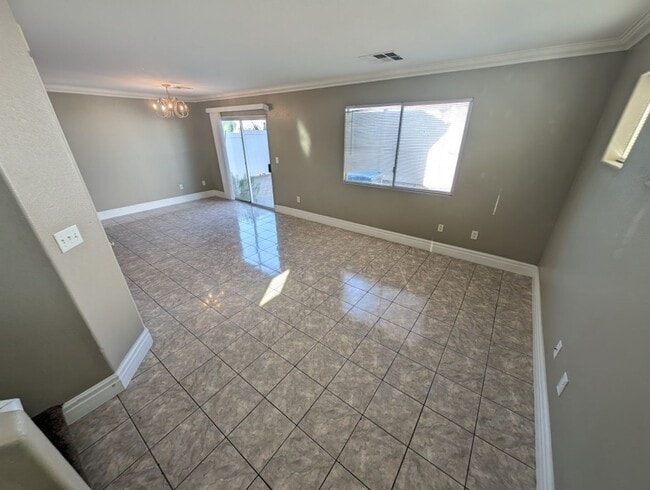 4368 Holden St in Las Vegas, NV - Building Photo - Building Photo