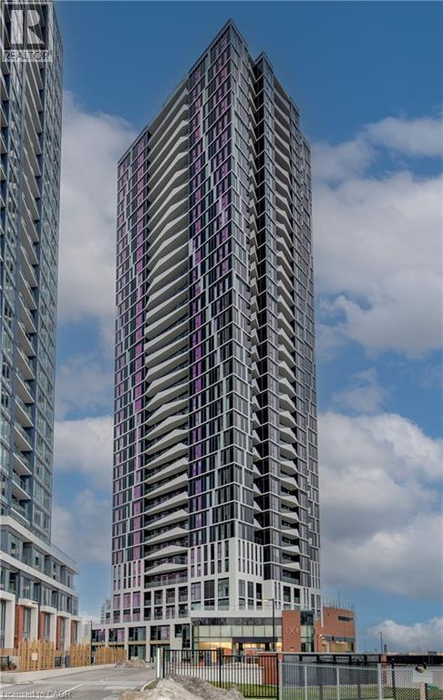 25 Wellington St S in Kitchener, ON - Building Photo - Building Photo