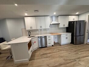 518 Park St in Boston, MA - Building Photo - Building Photo