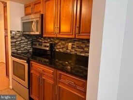 6581 Pressed Gentian in Columbia, MD - Building Photo