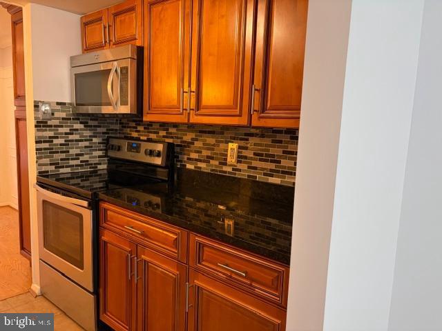 6581 Pressed Gentian