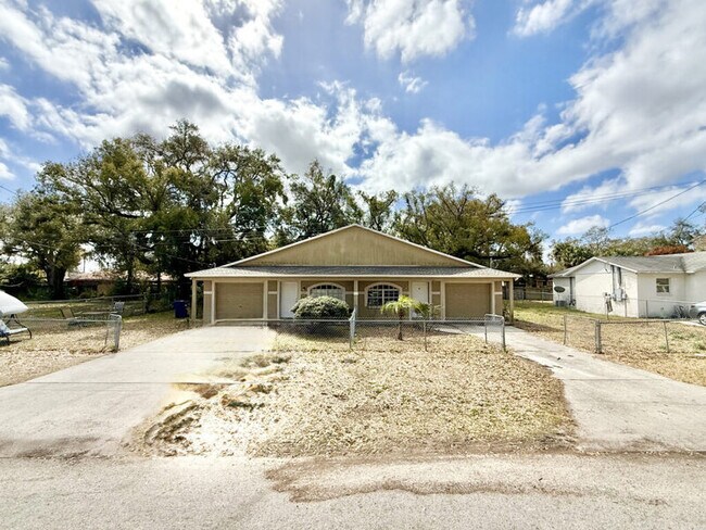 2625 E 32nd Ave in Tampa, FL - Building Photo - Building Photo