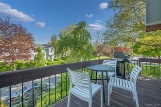 149 Fenimore Rd in Mamaroneck, NY - Foto de edificio - Building Photo