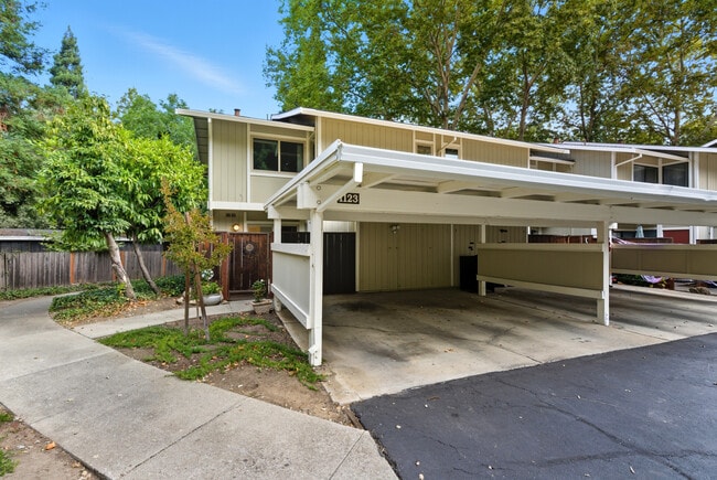 property at 1123 San Ramon Valley Blvd