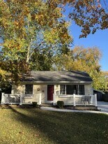 408 N Harris St in Saline, MI - Building Photo