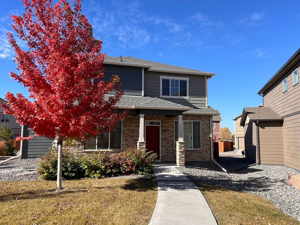 11700 Parksouth Ln in Parker, CO - Foto de edificio