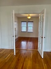 327 Maple Street in Medford, OR - Building Photo - Building Photo