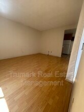 4401 Clayton Ave W in Los Angeles, CA - Building Photo - Building Photo