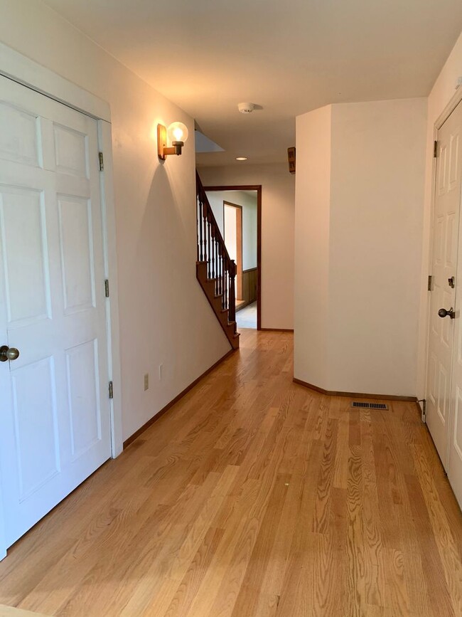 840 Breakwater Cir in Anchorage, AK - Building Photo - Building Photo