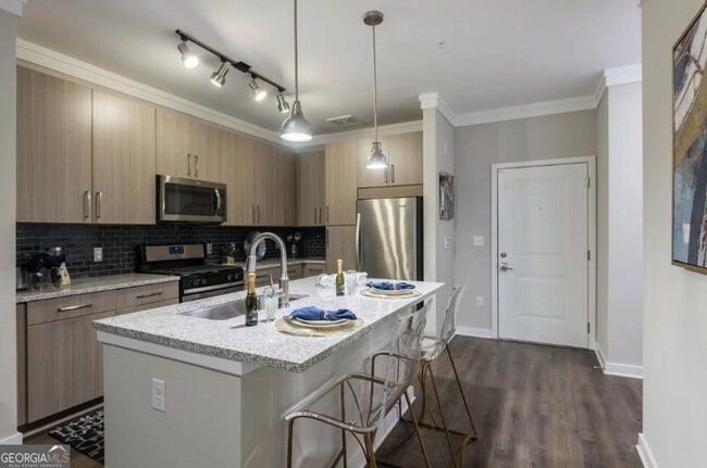 1455 Spring Rd SE in Smyrna, GA - Building Photo - Building Photo