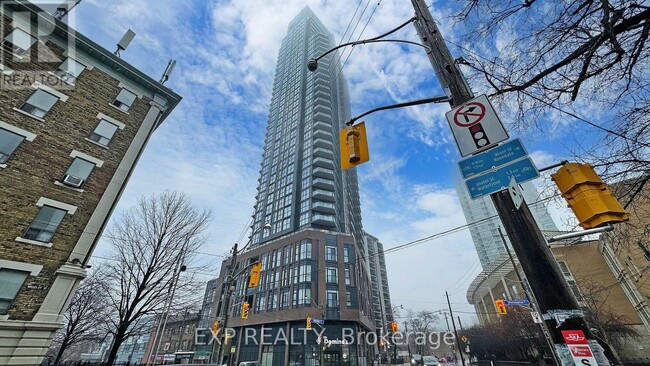 159-1159 Wellesley St E