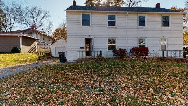 property at 2140 Sunset Dr