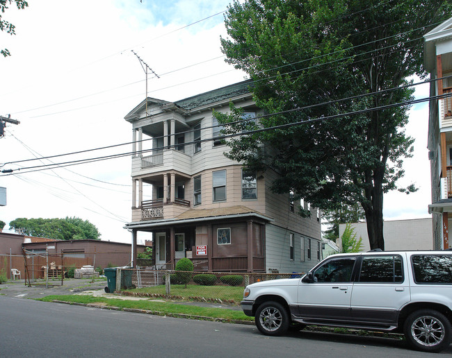 146 Cowles St in Bridgeport, CT - Building Photo - Building Photo