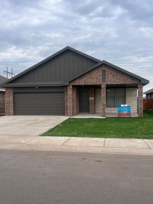 property at 1007 Quincy Ave