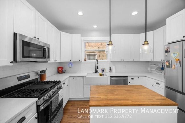 4836 N Albany Ave in Chicago, IL - Building Photo - Building Photo