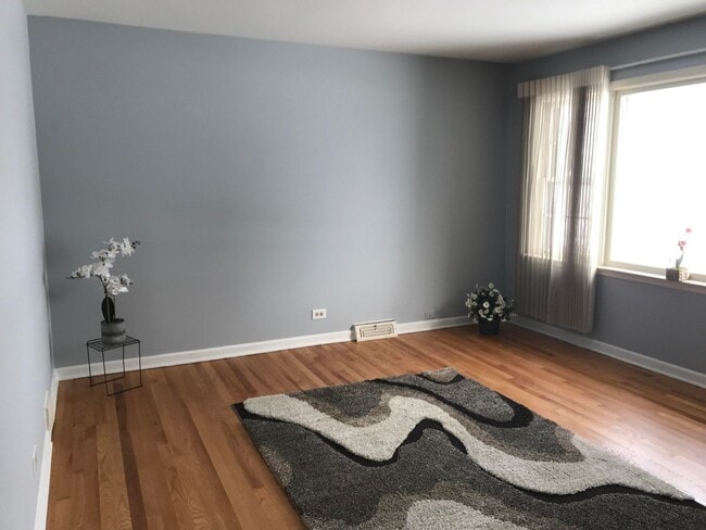 782 N Van Auken St in Elmhurst, IL - Building Photo - Building Photo