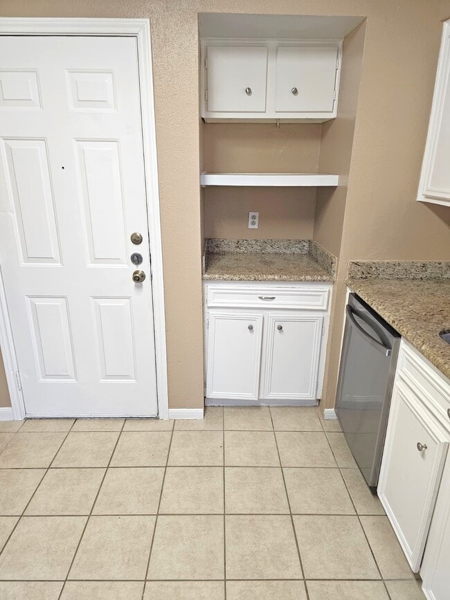 property at 2327 Shadbury Ct