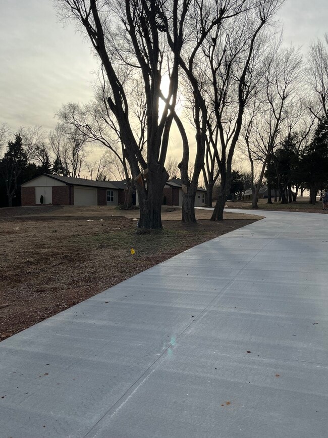 property at 14301 S Western Ave