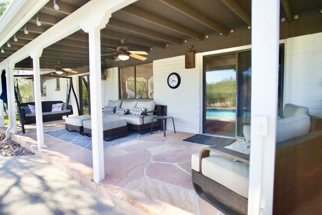 502 E Deone Cir in Tucson, AZ - Foto de edificio - Building Photo