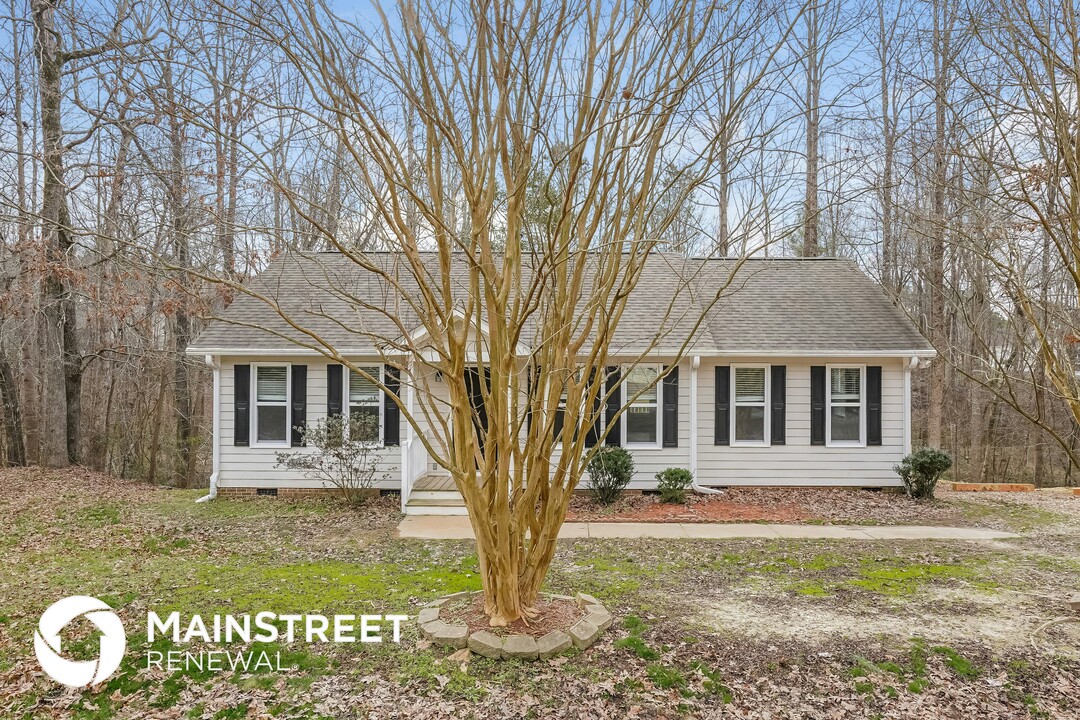 1913 Hemlock Cir in Clayton, NC - Building Photo