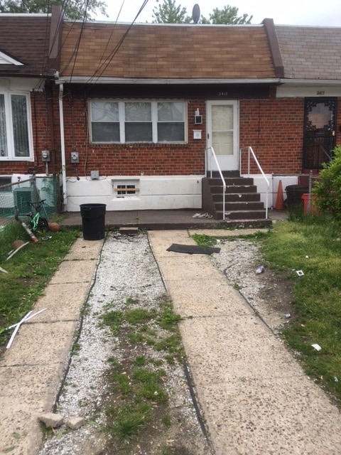 property at 2417 Denfield St