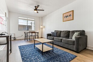 6610 N 93rd Ave in Glendale, AZ - Building Photo