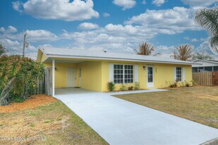 866 Gilbert St in Sebastian, FL - Building Photo