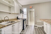 537 Chateau Ave photo'