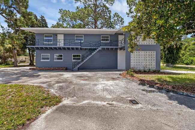 property at 315 Bayview St