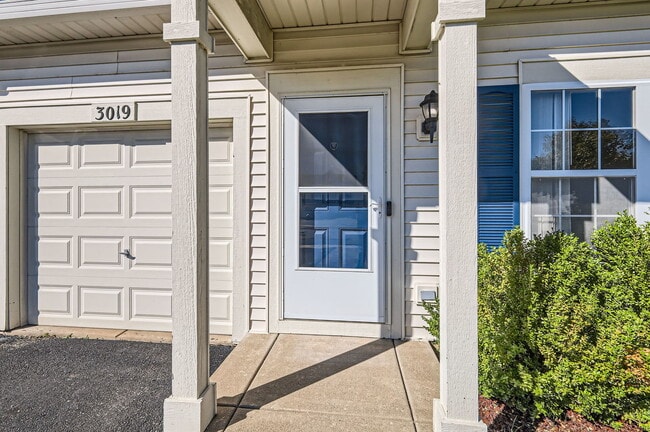 3019 Hoffman St in Plano, IL - Building Photo - Building Photo