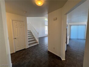 8104 Hercules Dr in Las Vegas, NV - Building Photo - Building Photo