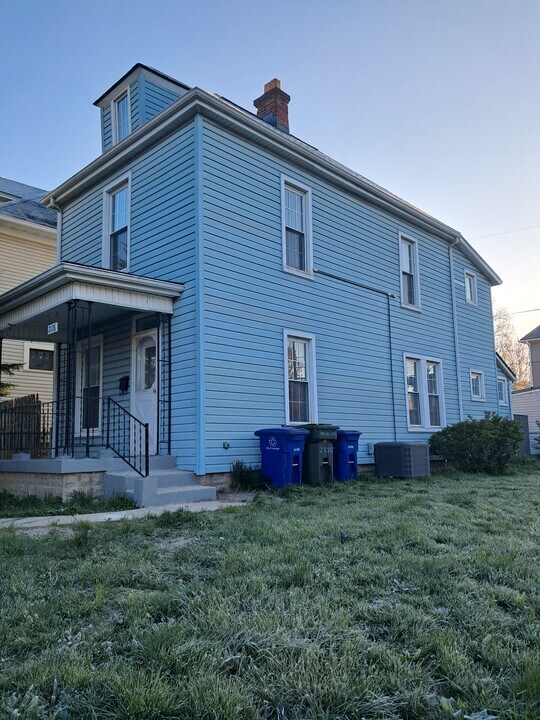 2176 Indiana Ave in Columbus, OH - Building Photo