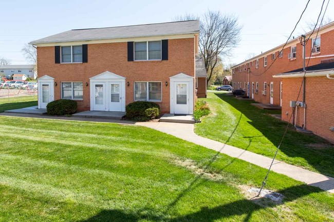 Chicago Avenue Apartments in Harrisonburg, VA - Building Photo - Building Photo