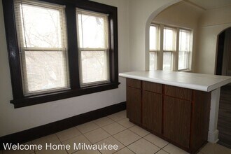 417 N 39th St in Milwaukee, WI - Building Photo - Building Photo