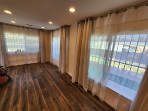 1364 Belle St, Unit 1 in San Bernardino, CA - Foto de edificio - Building Photo