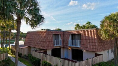 728 Mill Valley Pl, Unit 728 in West Palm Beach, FL - Building Photo - Building Photo