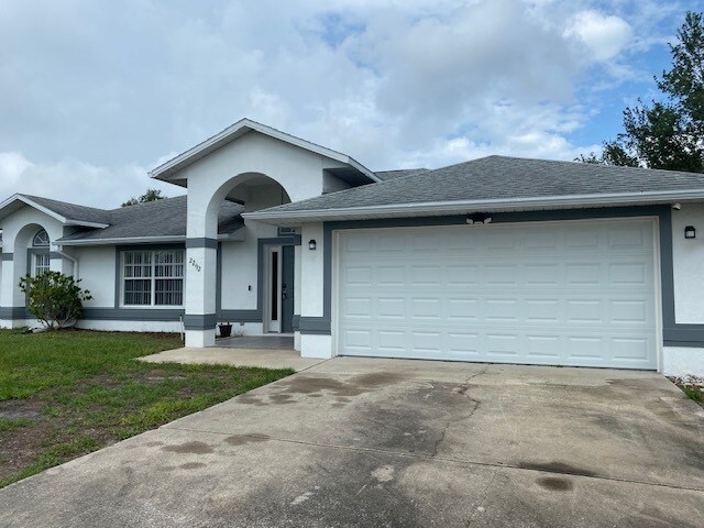 2292 Harding Cir in Deltona, FL - Building Photo - Building Photo