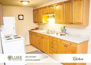 1424 E 4th St in Sioux Falls, SD - Building Photo - Building Photo