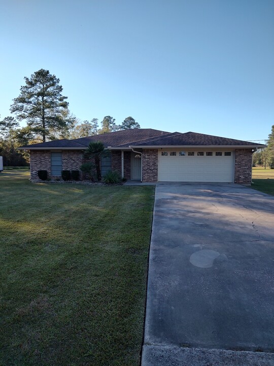 8414 Keith Rd in Lumberton, TX - Building Photo